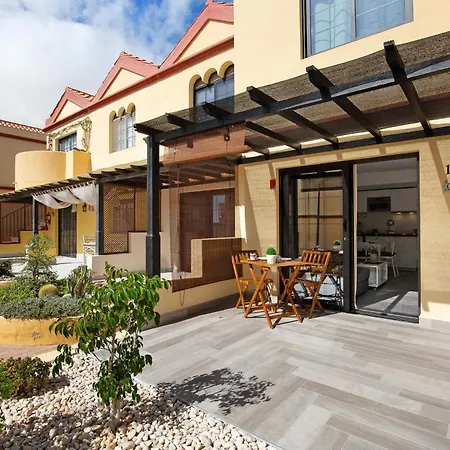 Casa Sara * コスタ・カルマ